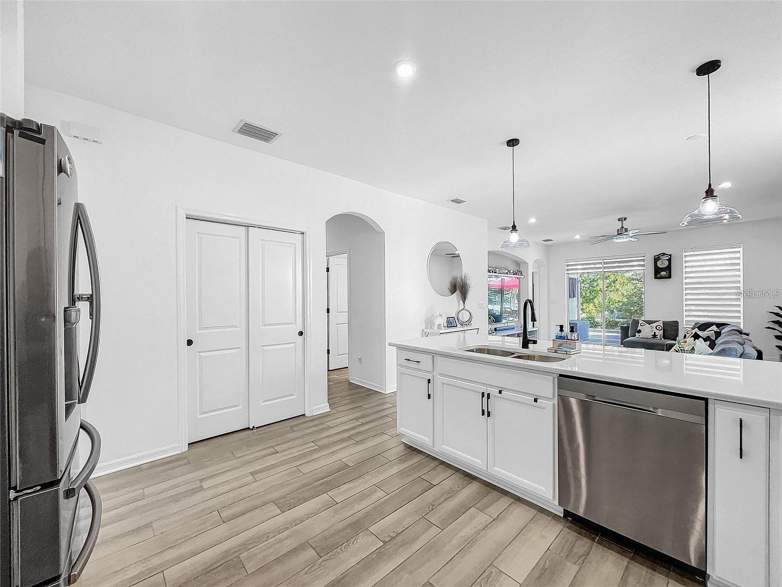 34208 EVERGREEN HILL CT — photo 11