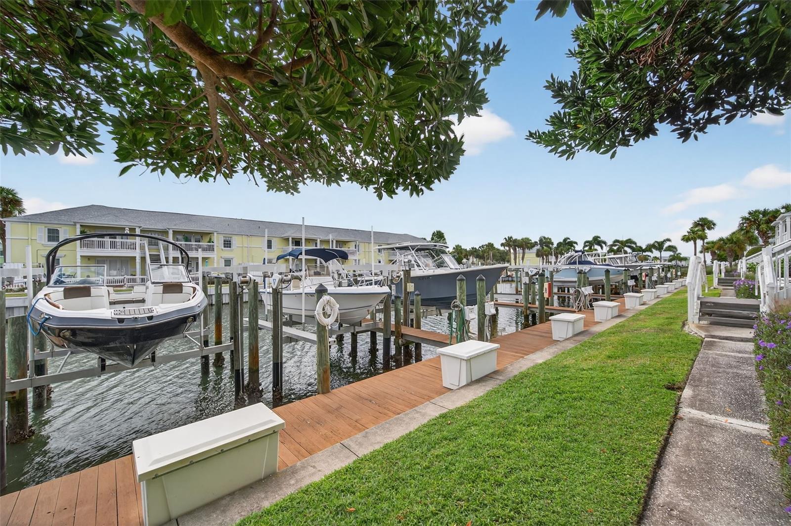 4924 BEACH DR SE #F — photo 24