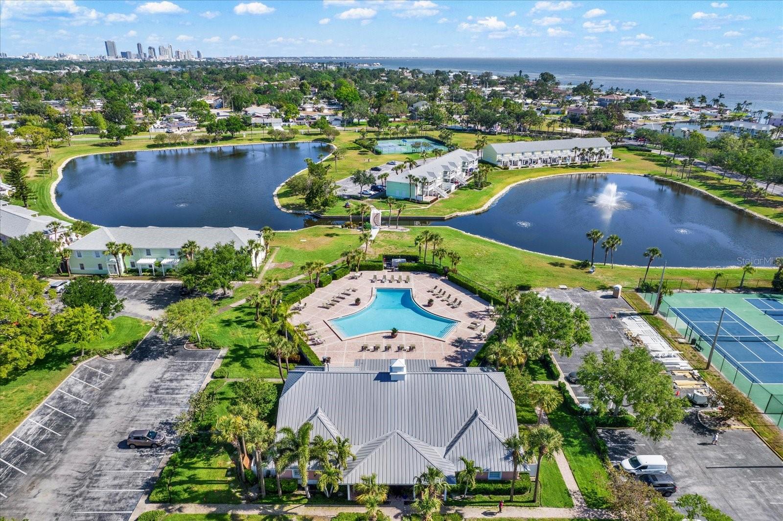 4924 BEACH DR SE #F — photo 31
