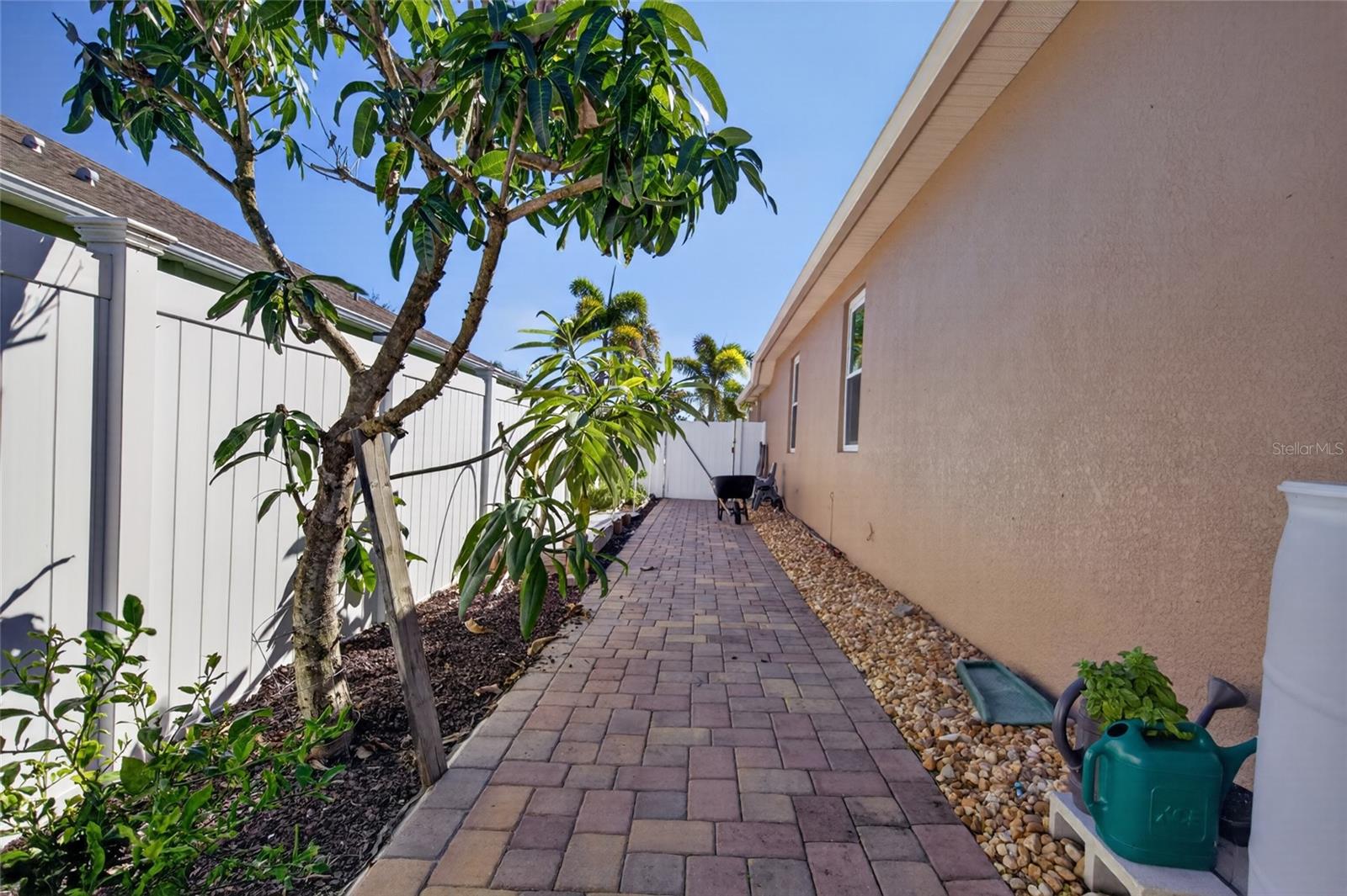13113 GRAHAM YARDEN DR — photo 40