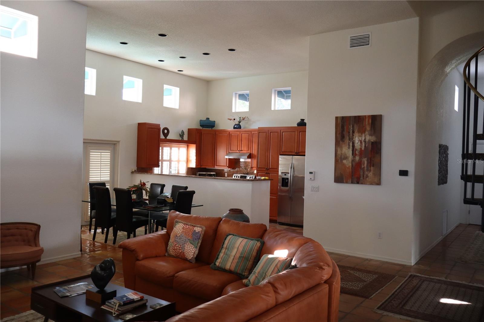 1630 BONITA LN — photo 4