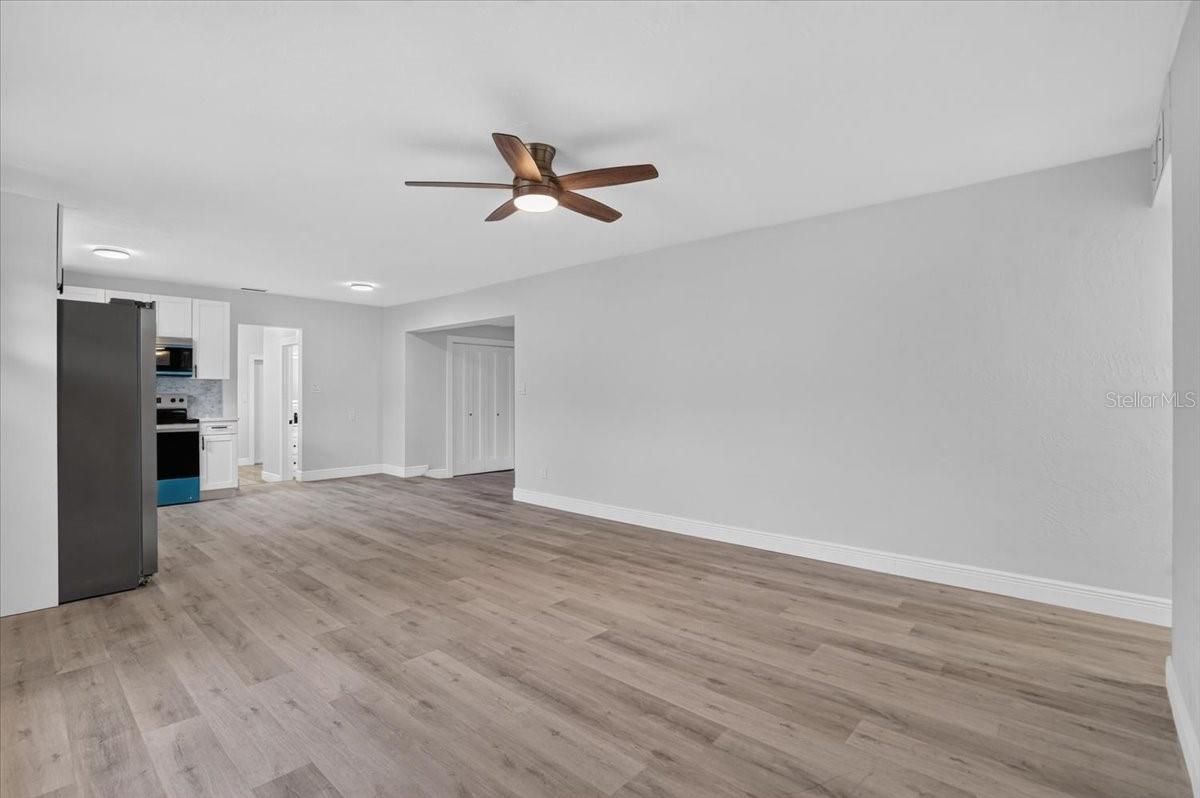6810 DR MARTIN LUTHER KING JR ST N — photo 17