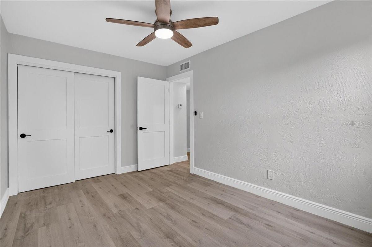 6810 DR MARTIN LUTHER KING JR ST N — photo 27