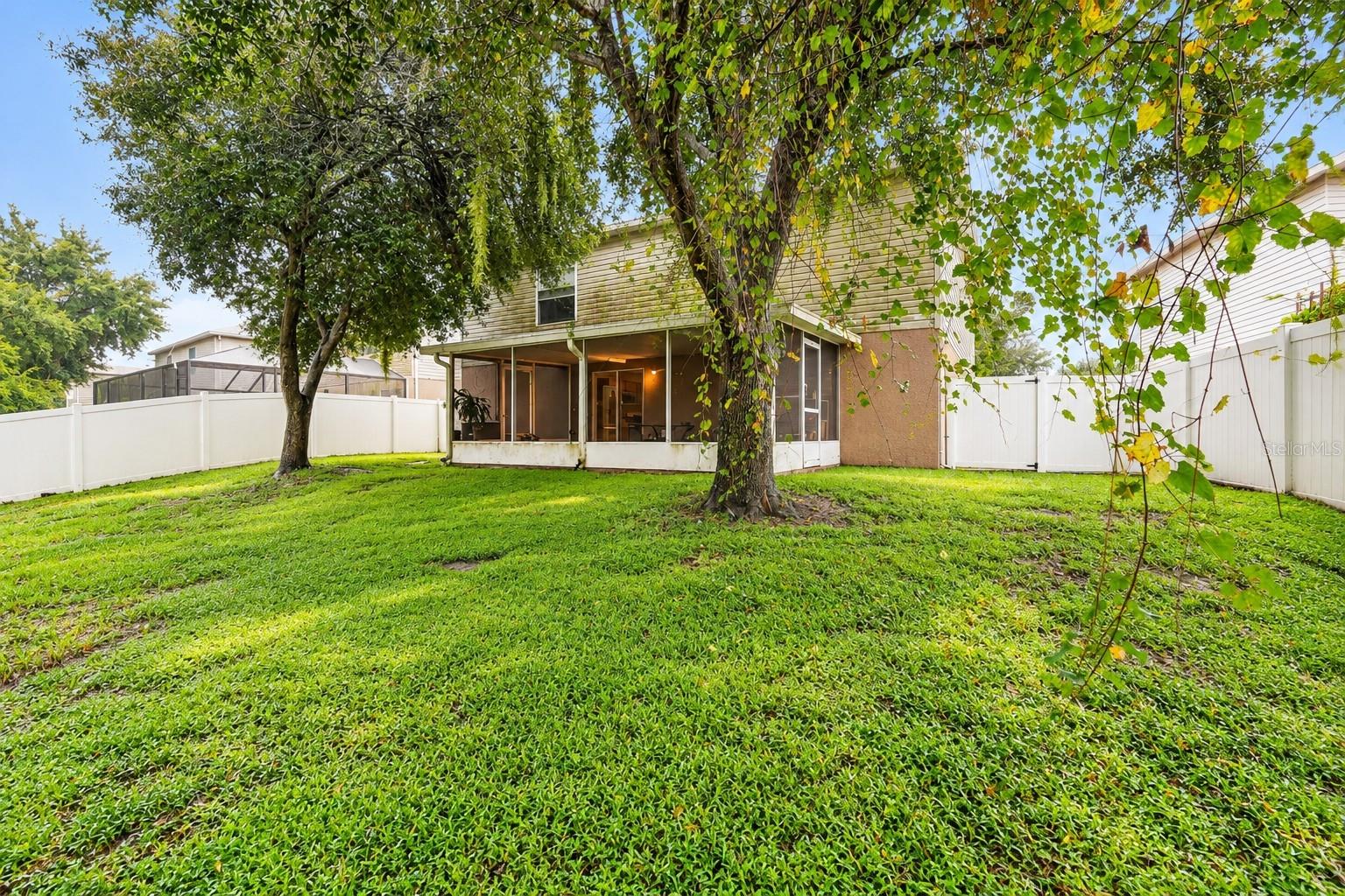 13611 VANDERBILT RD — photo 40