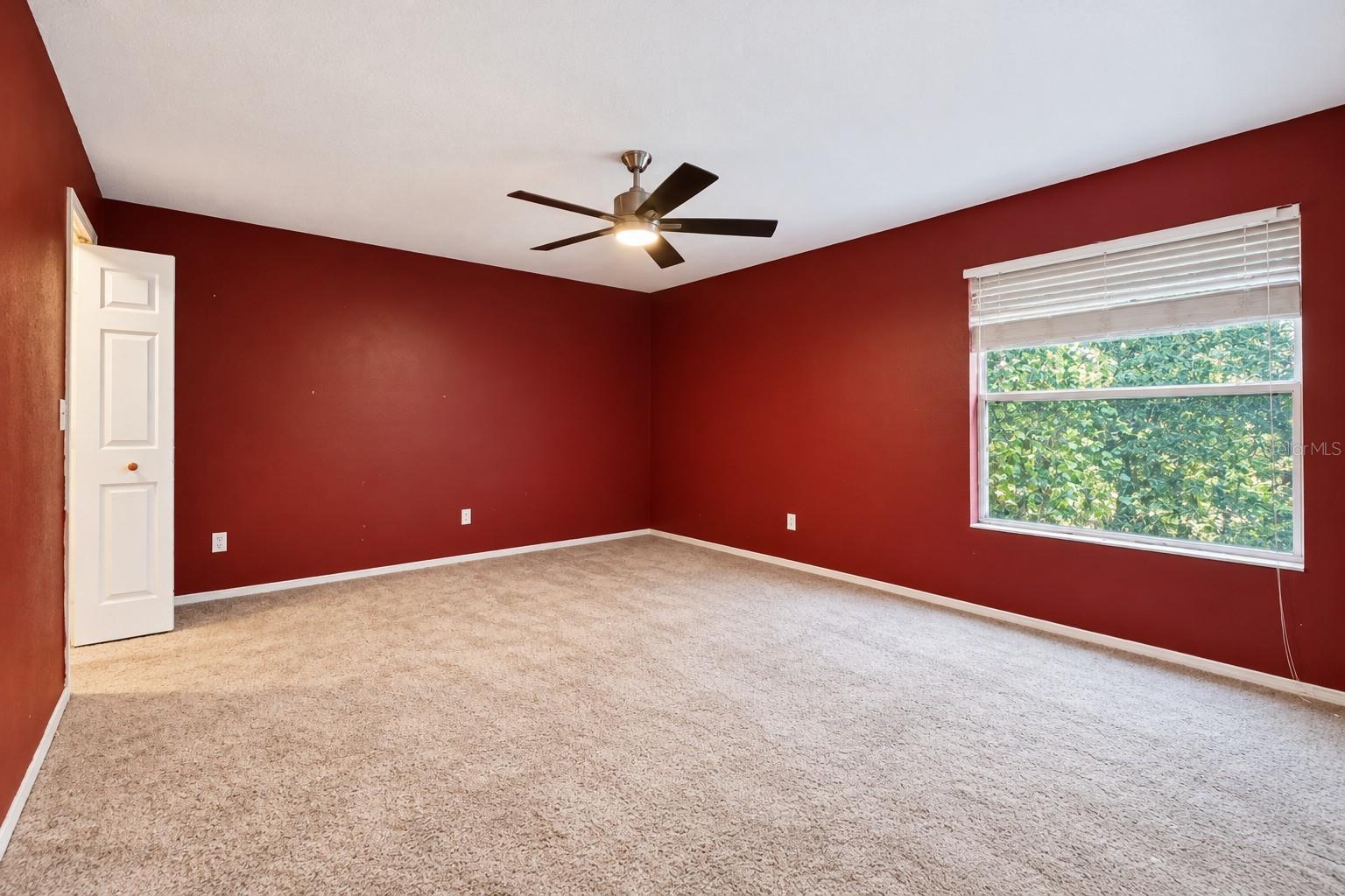 13611 VANDERBILT RD — photo 18