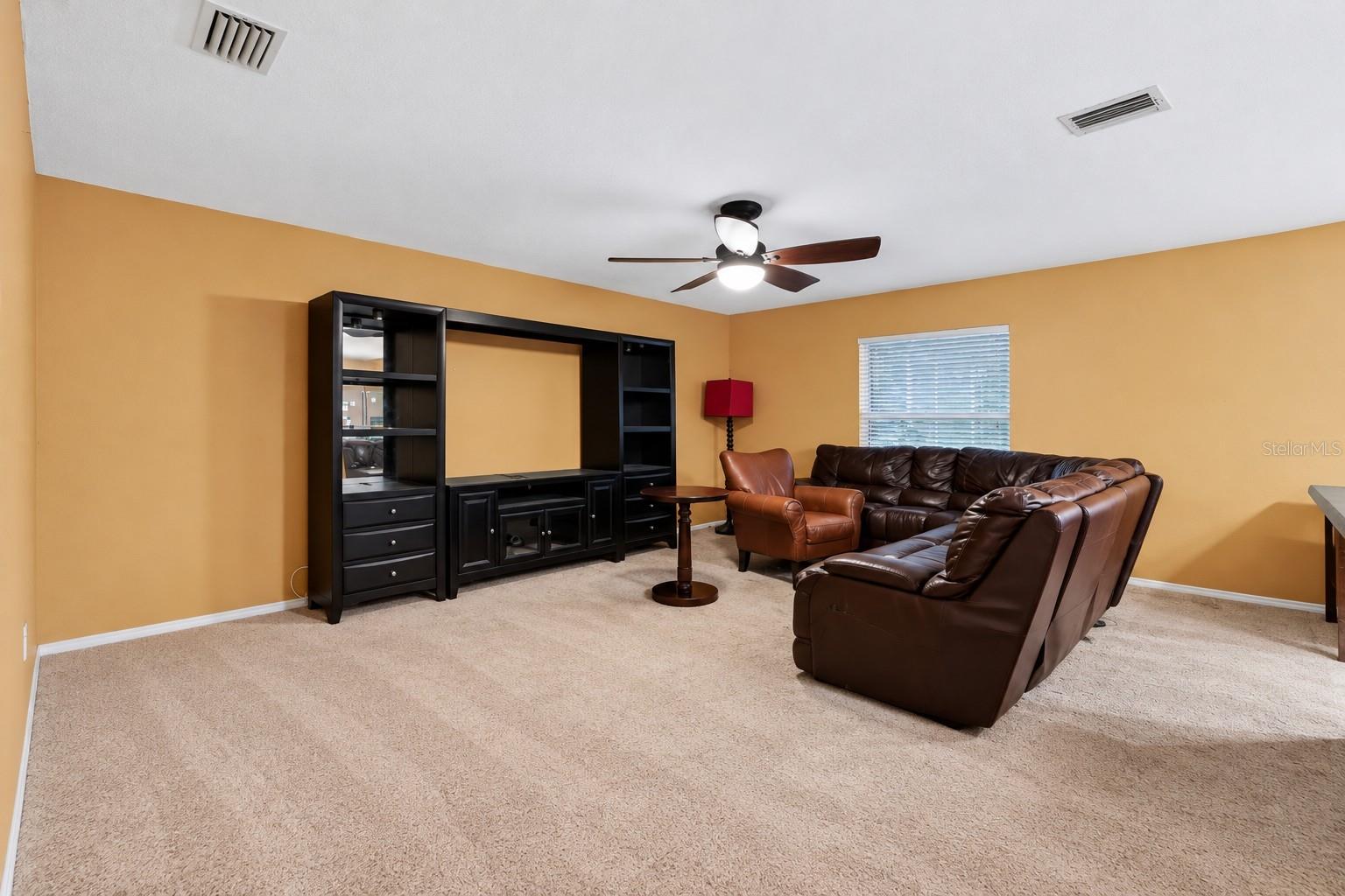 13611 VANDERBILT RD — photo 9