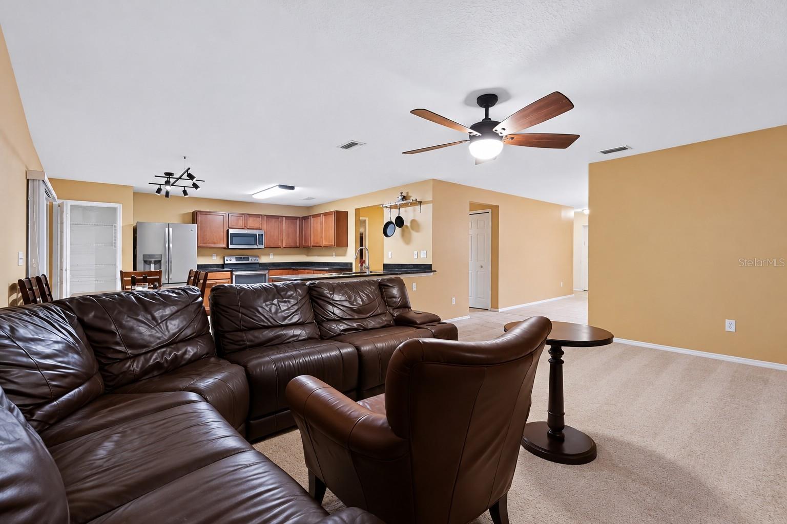 13611 VANDERBILT RD — photo 16
