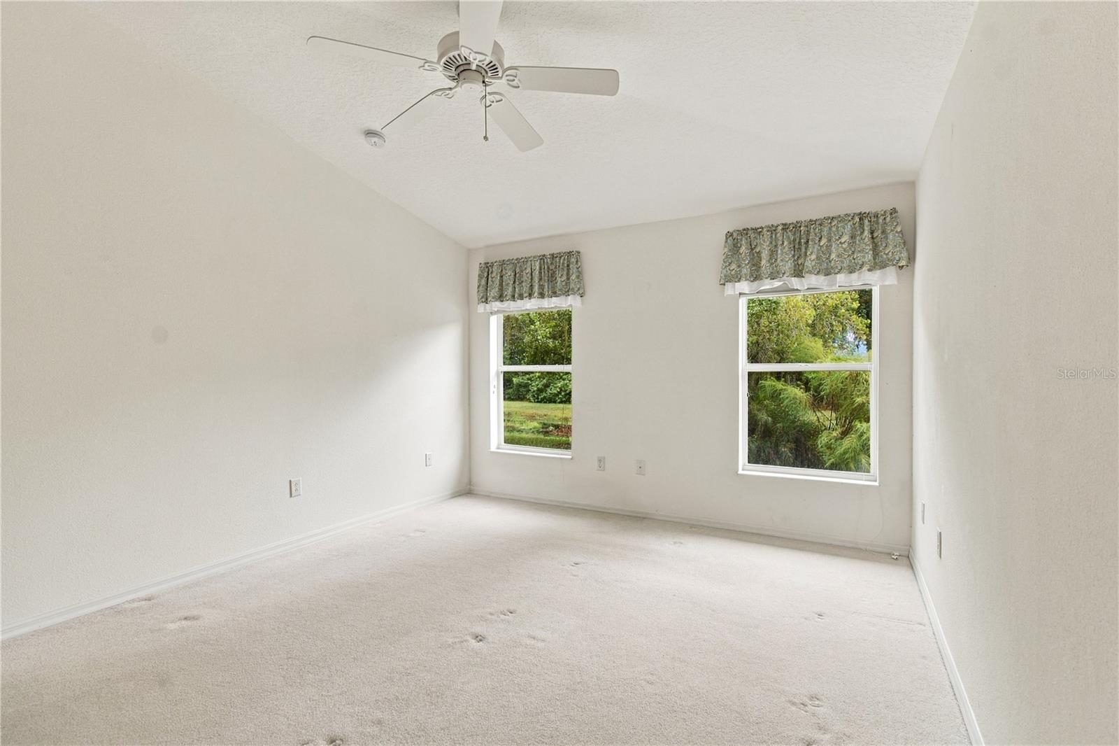 11508 BLOOMINGTON CT — photo 38