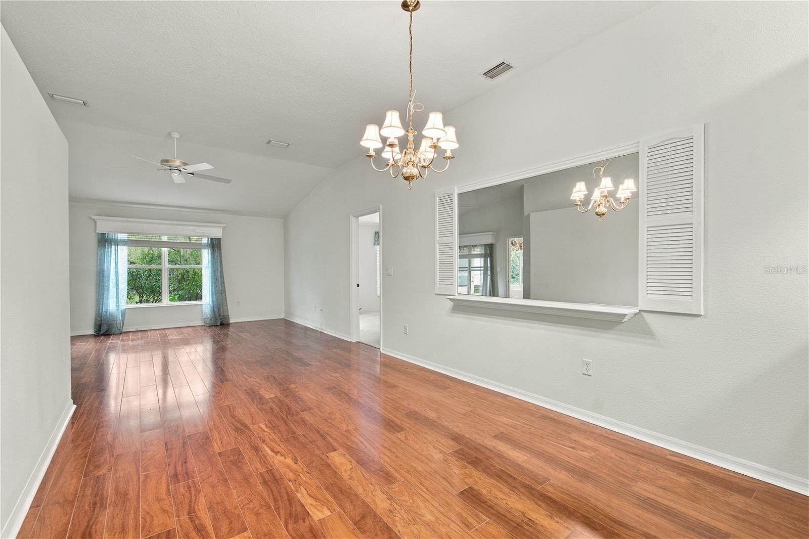 11508 BLOOMINGTON CT — photo 9