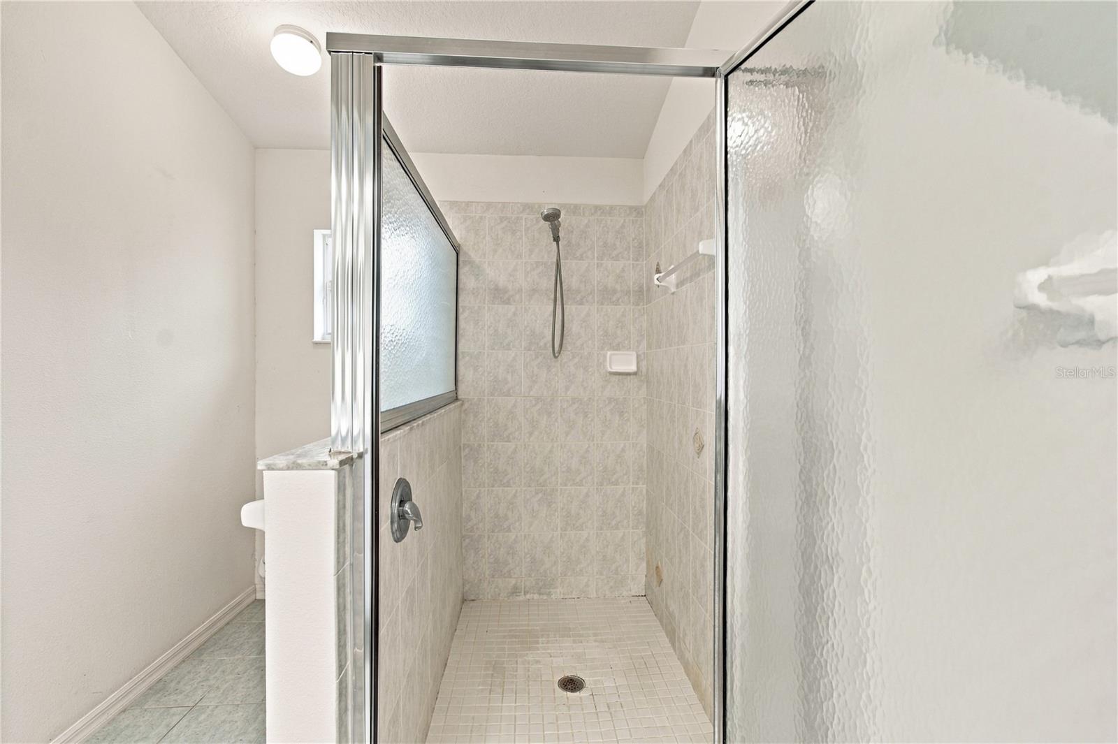11508 BLOOMINGTON CT — photo 43