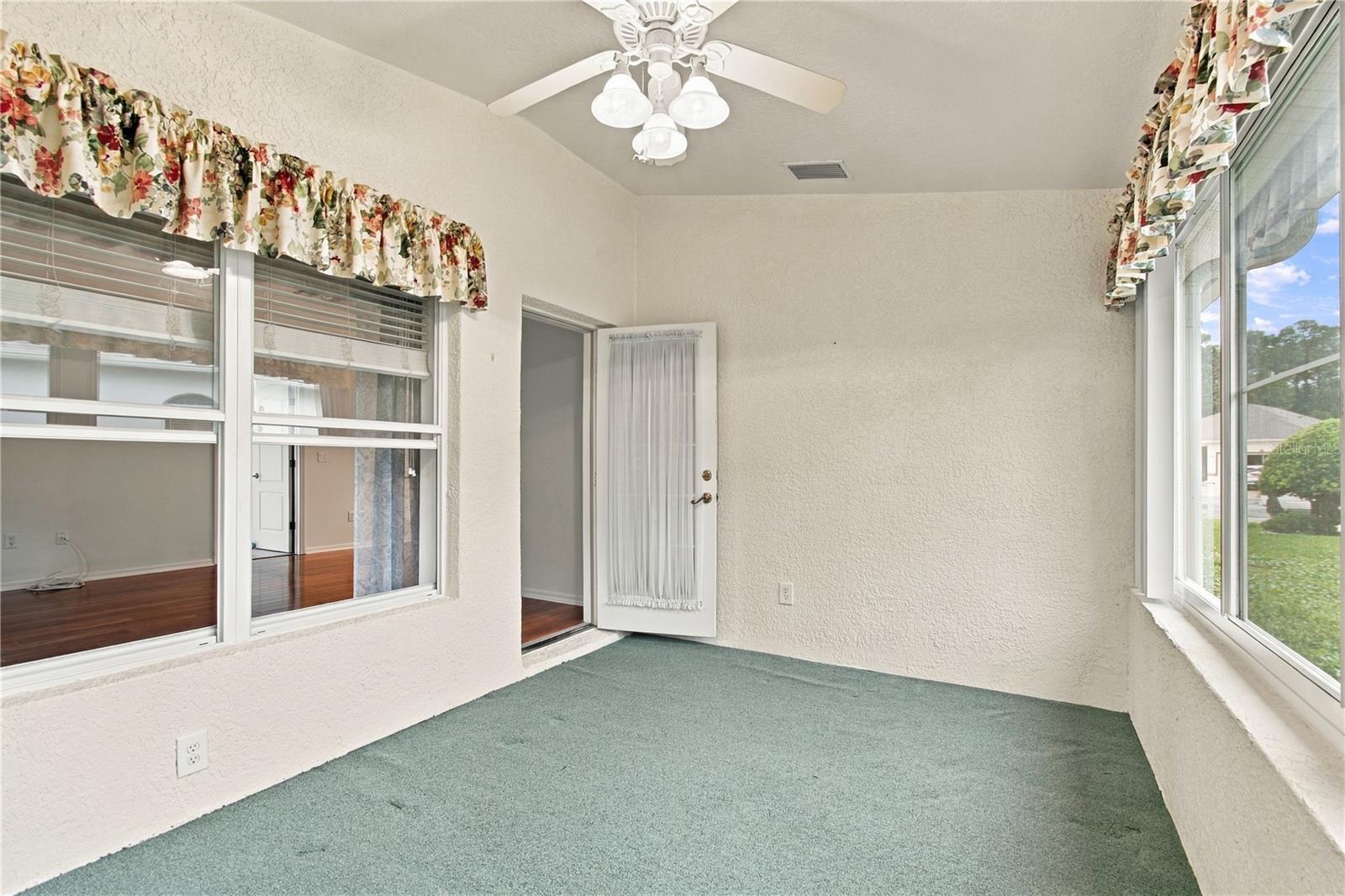 11508 BLOOMINGTON CT — photo 21