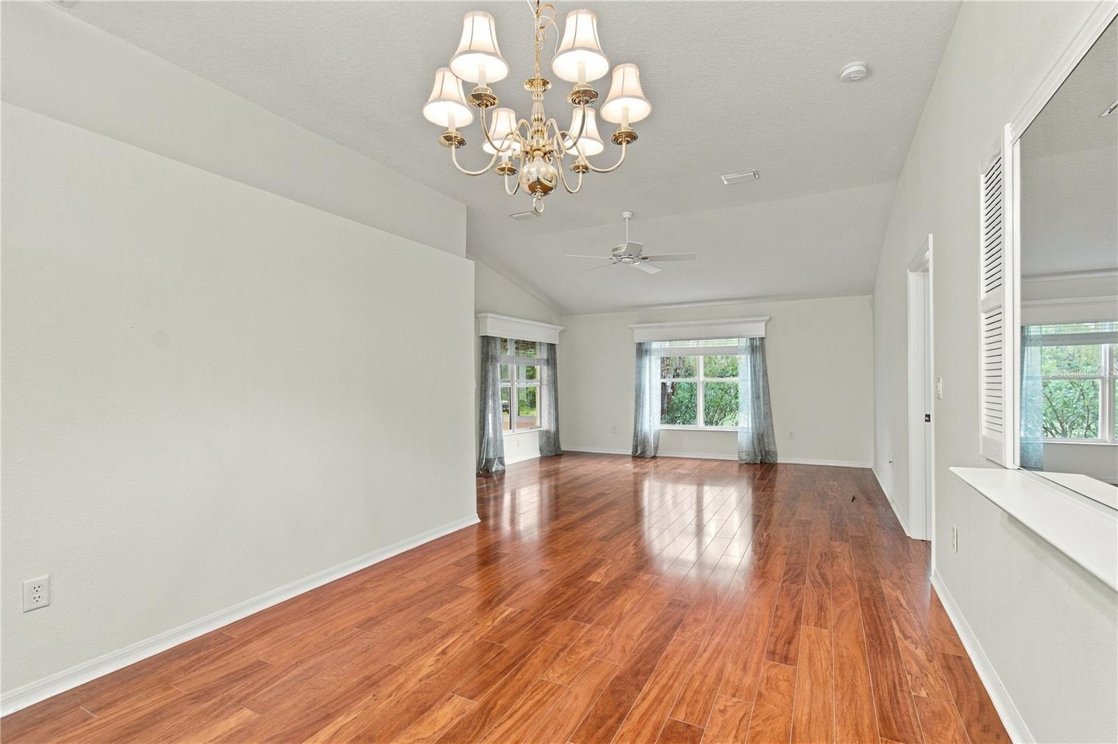 11508 BLOOMINGTON CT — photo 10