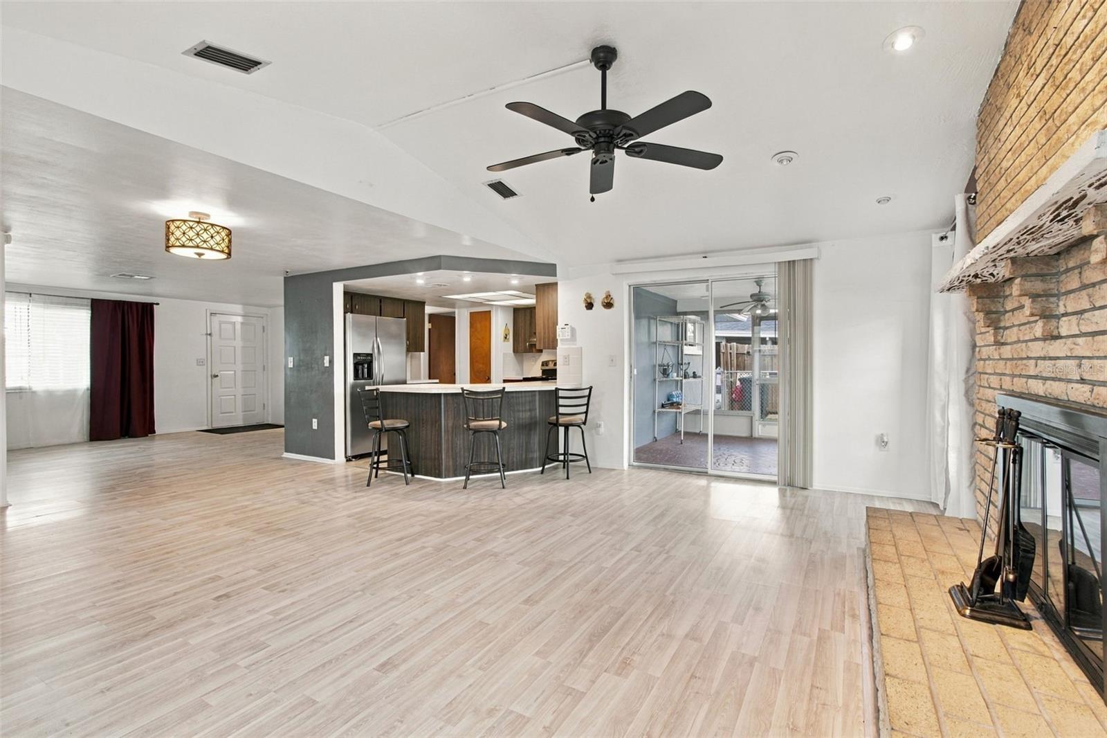 9520 GLEN MOOR LN — photo 20