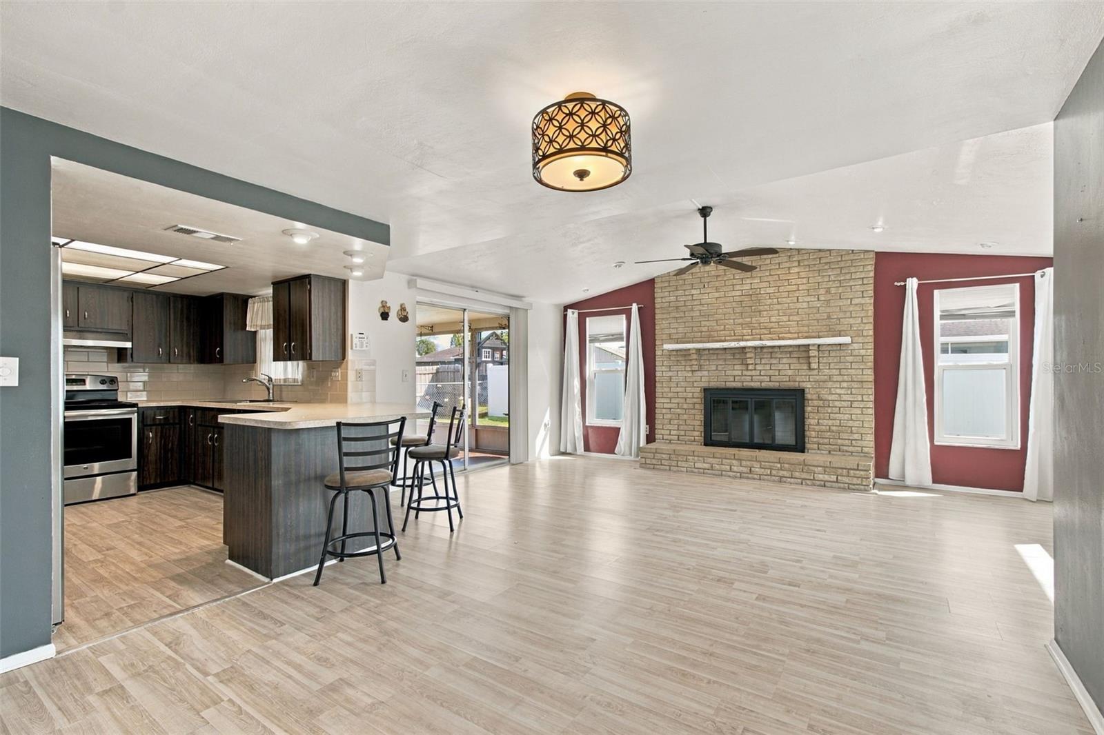 9520 GLEN MOOR LN — photo 19