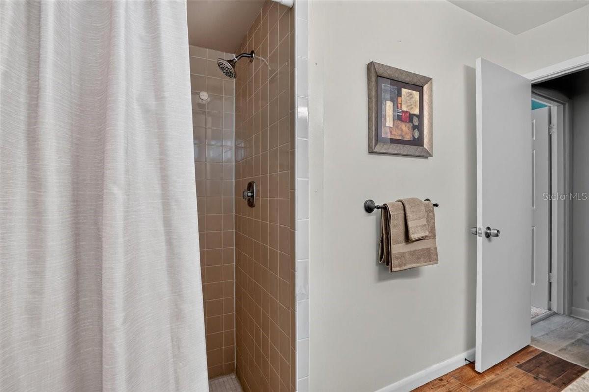 2319 LAKESIDE MEWS #B3 — photo 27