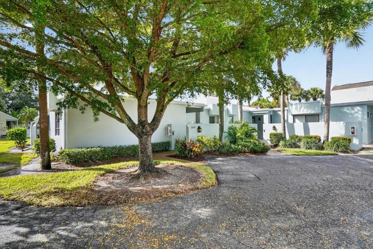 2319 LAKESIDE MEWS #B3 — photo 31