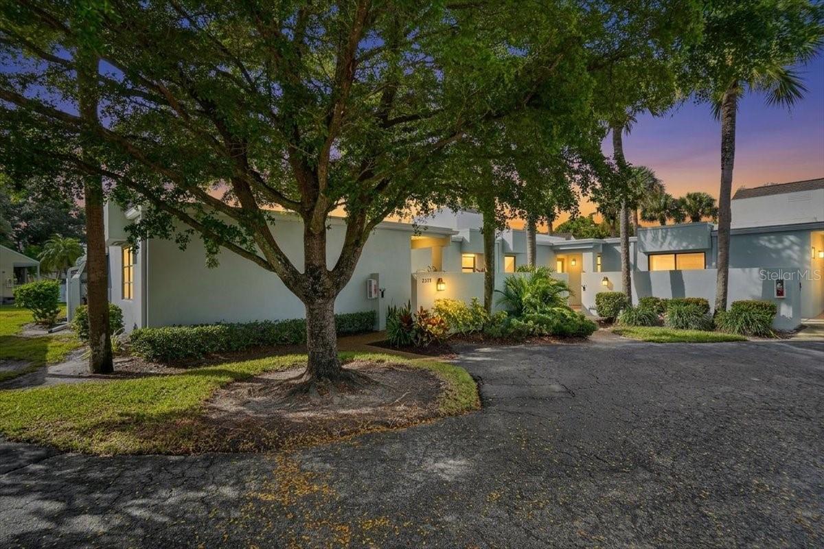 2319 LAKESIDE MEWS #B3 — photo 32