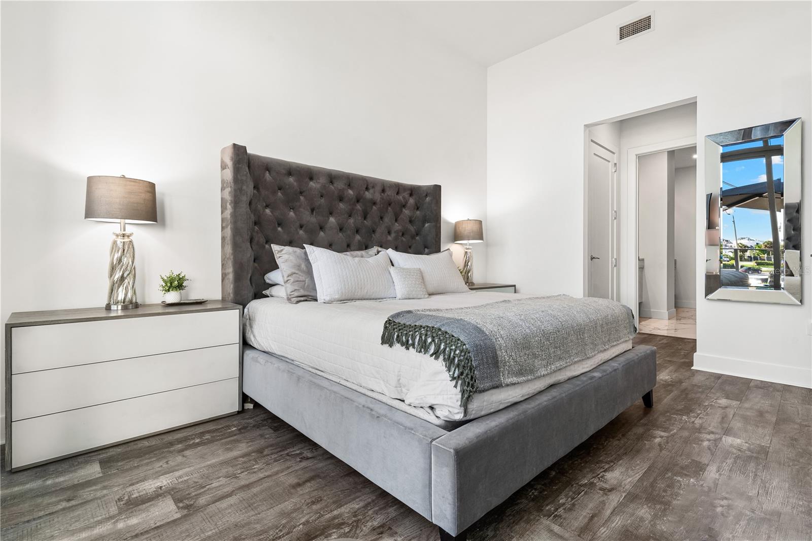 1155 N GULFSTREAM AVE #208 — photo 32