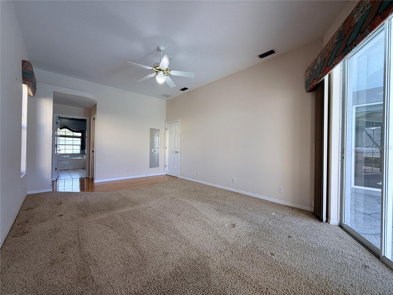 5829 CARRIAGE DR — photo 18