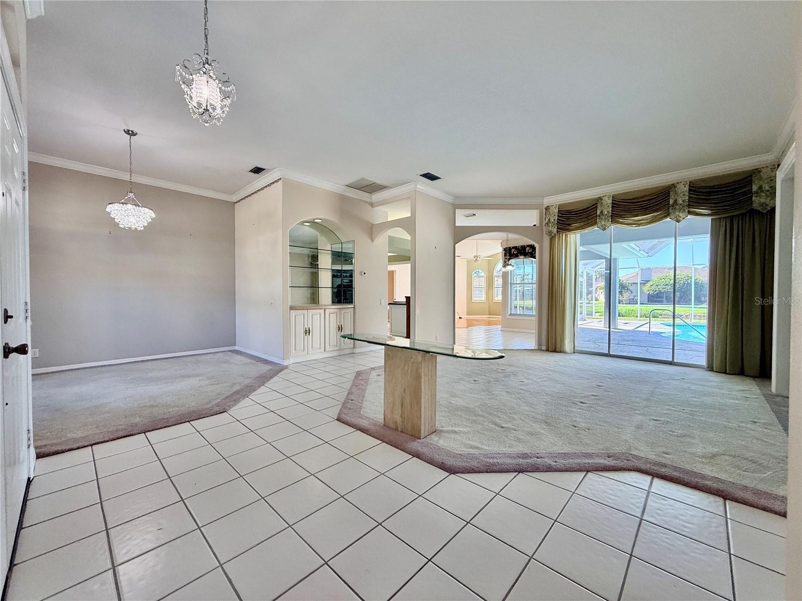 5829 CARRIAGE DR — photo 6
