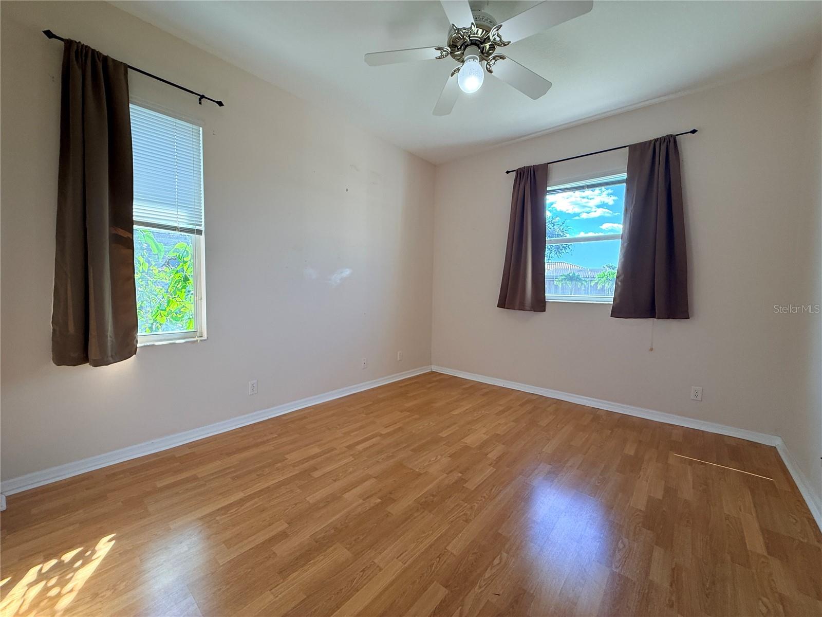 5829 CARRIAGE DR — photo 26