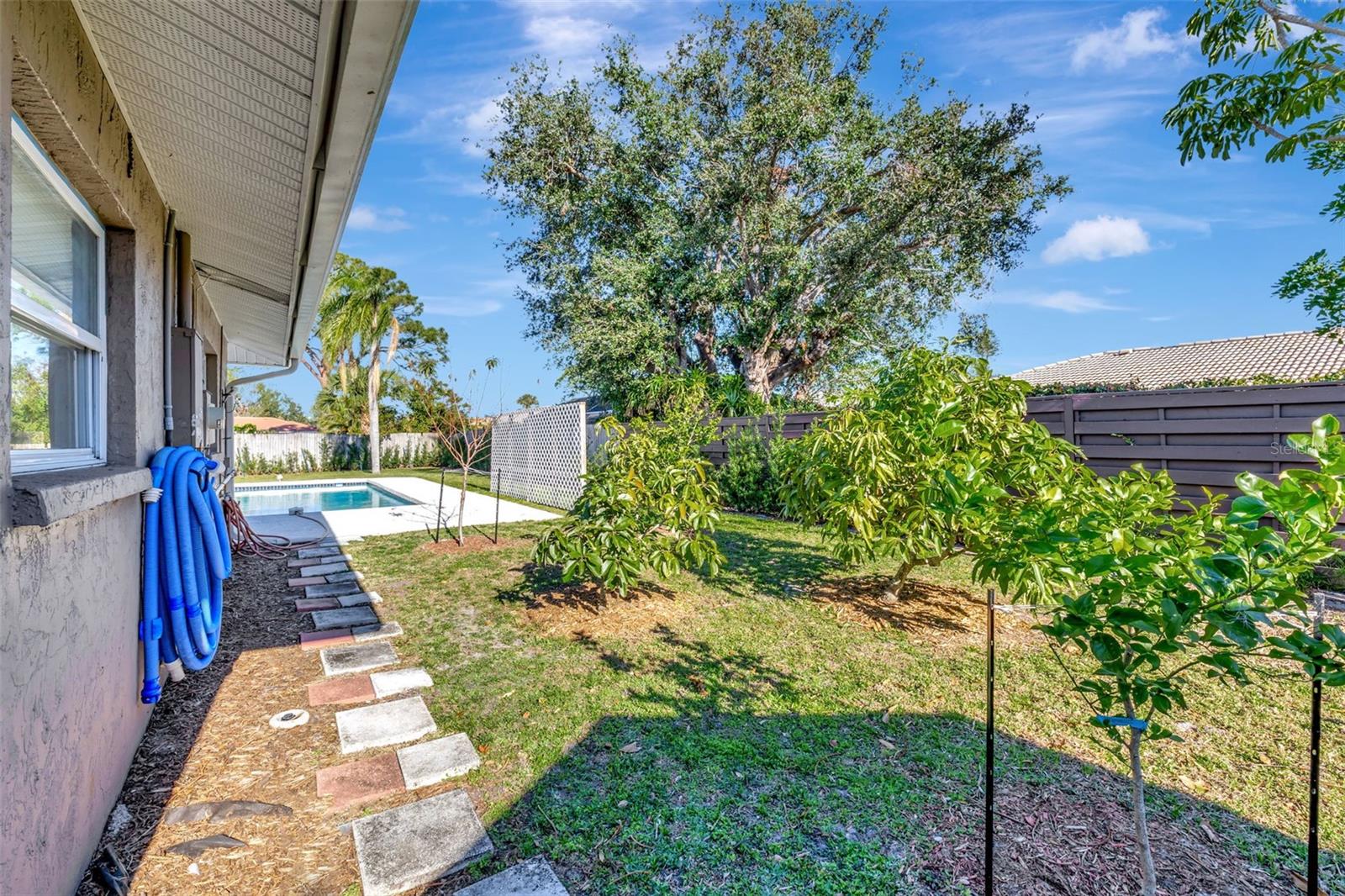 2851 HARDEE DR — photo 33