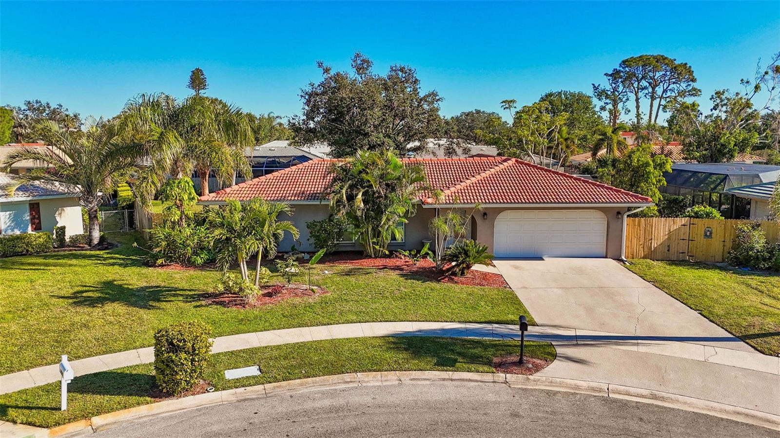 2851 HARDEE DR — photo 2