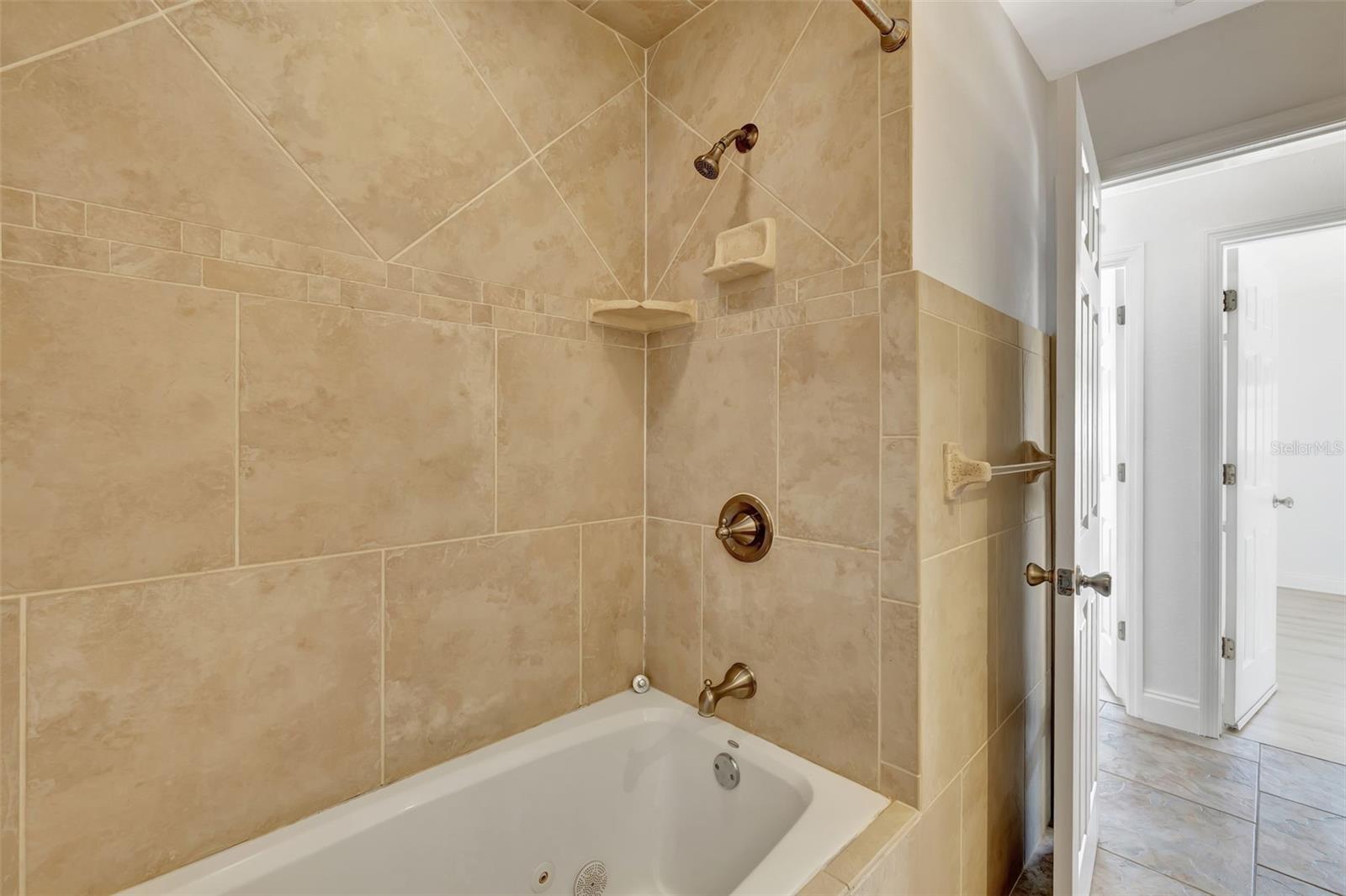 2851 HARDEE DR — photo 22