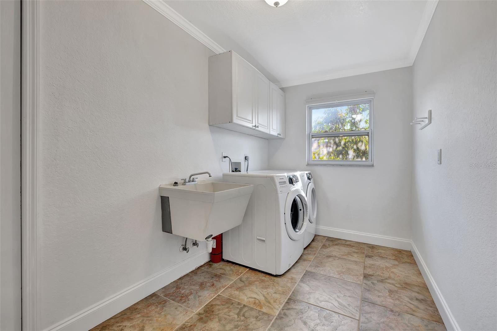 2851 HARDEE DR — photo 24