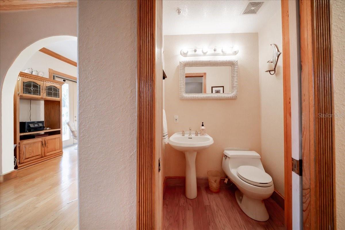 1775 SCENIC DR — photo 40