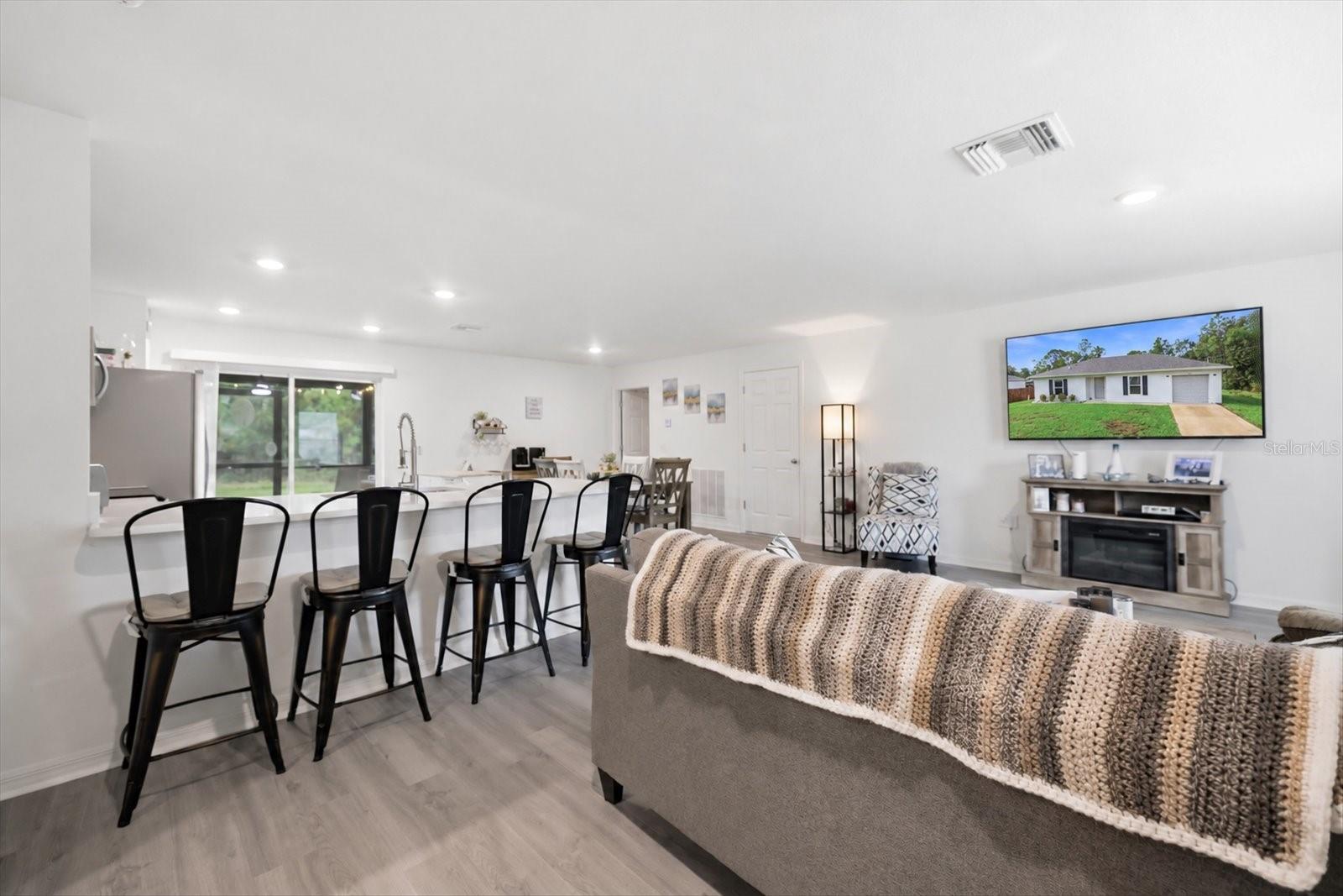 5641 CISSUS AVE — photo 12