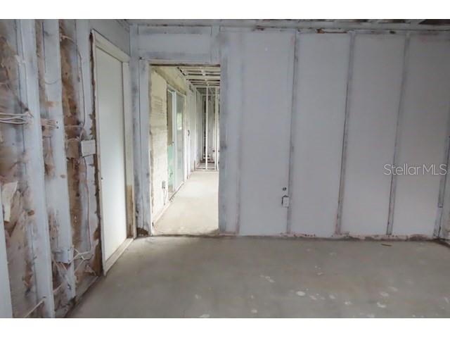 12713 137TH LN — photo 28