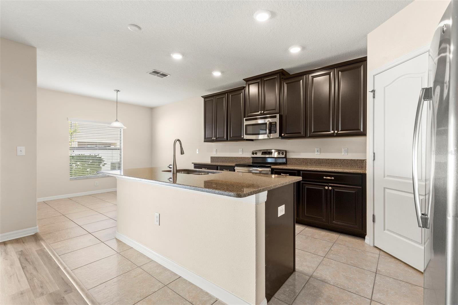 2719 GARDEN FALLS DR — photo 12