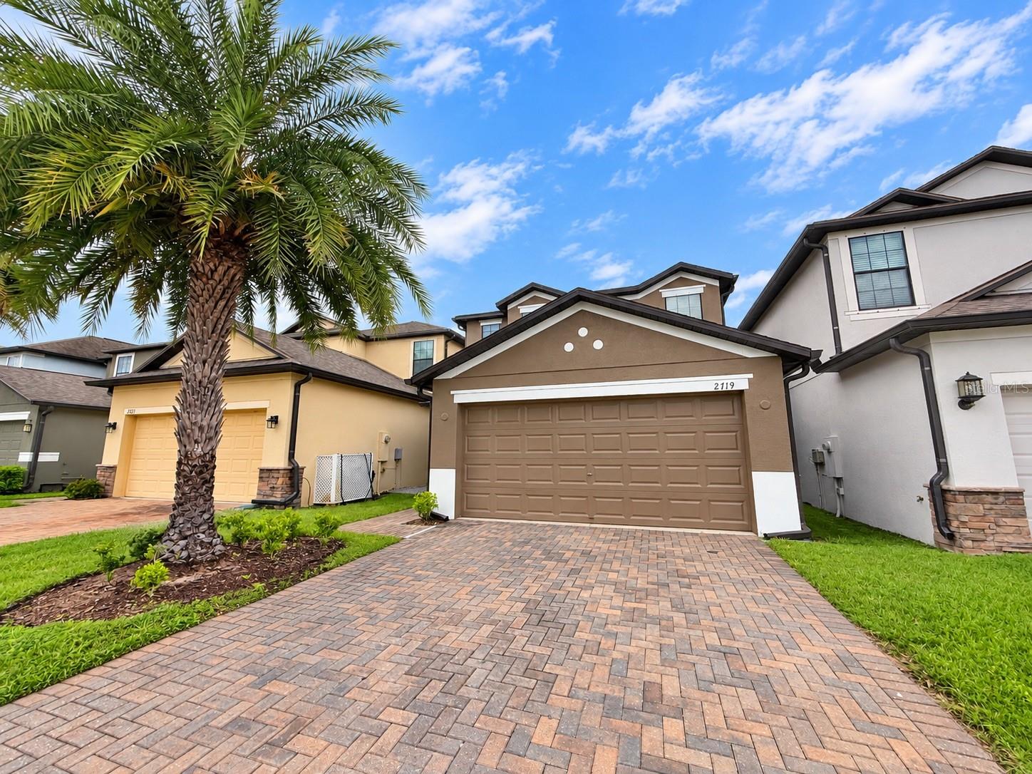 2719 GARDEN FALLS DR — photo 2