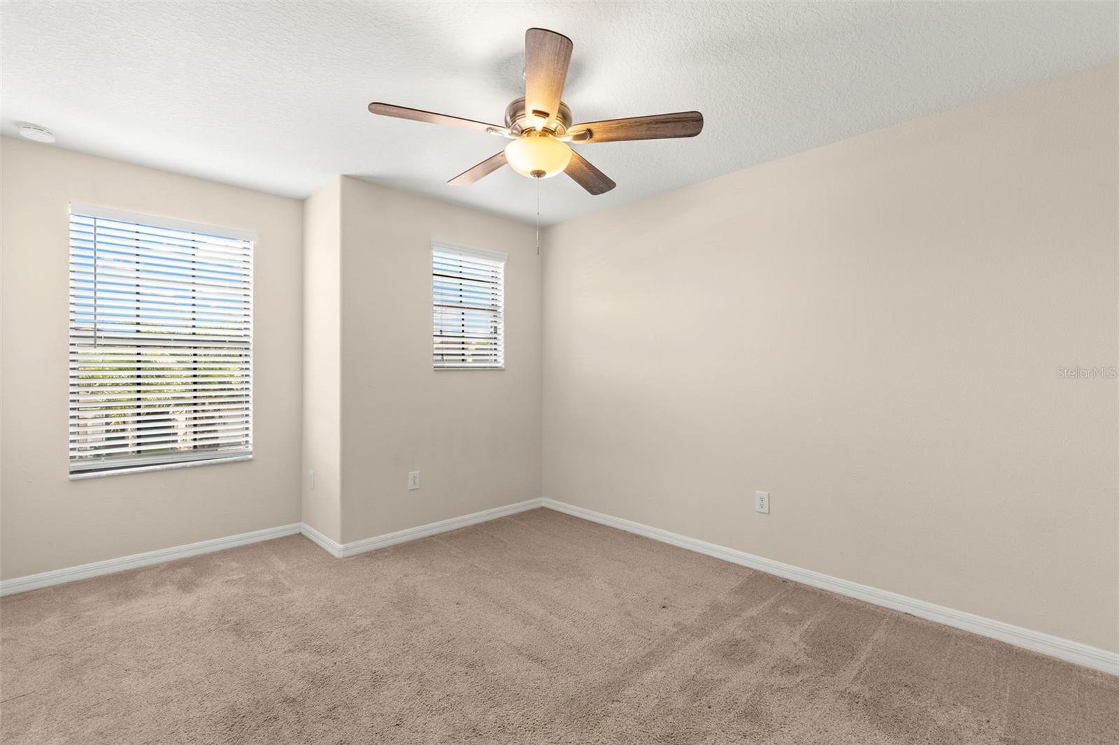 2719 GARDEN FALLS DR — photo 29