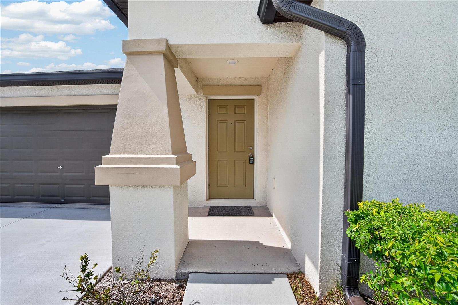 5487 BLUE AZURE DR — photo 4