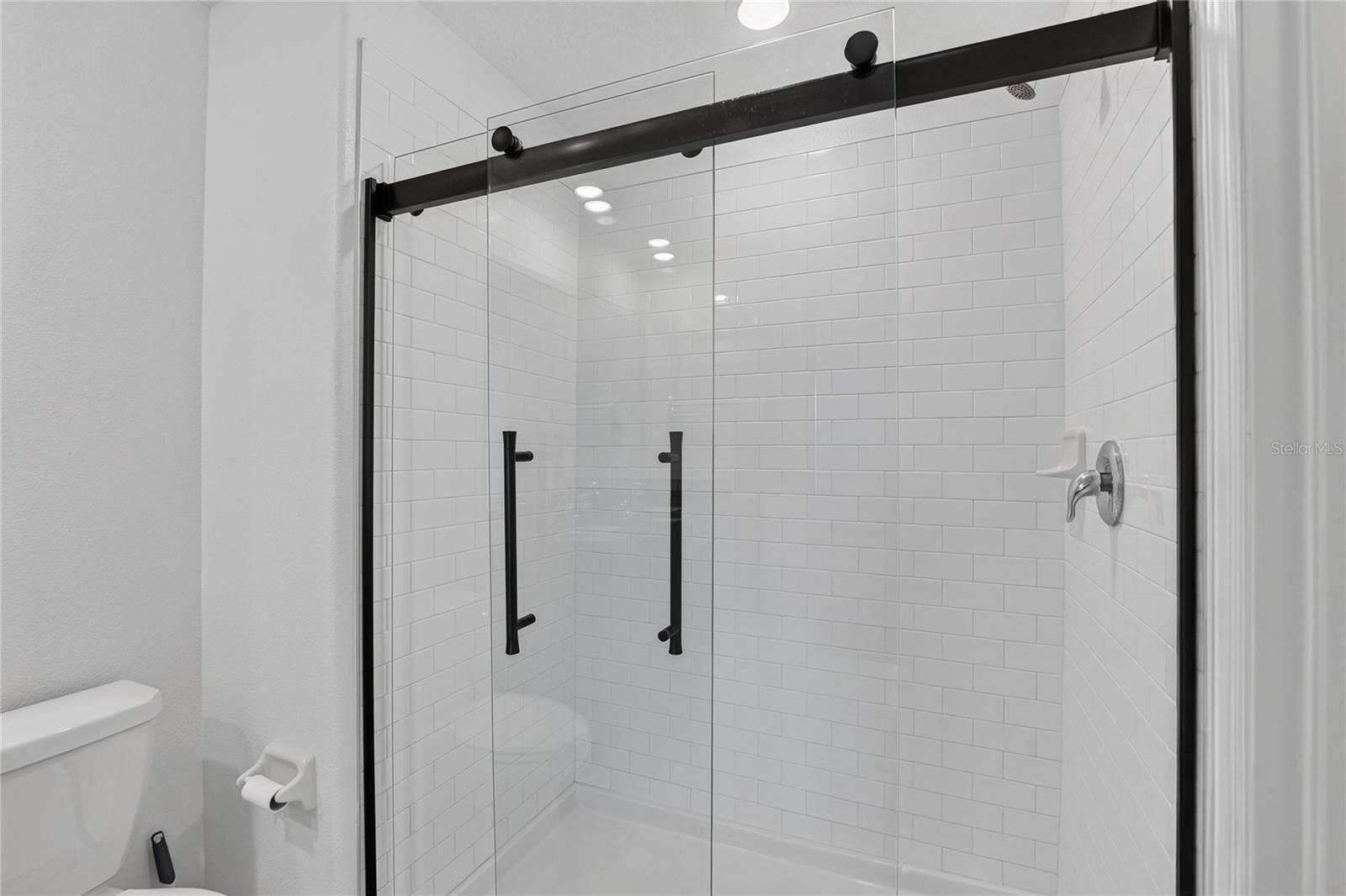 5487 BLUE AZURE DR — photo 40