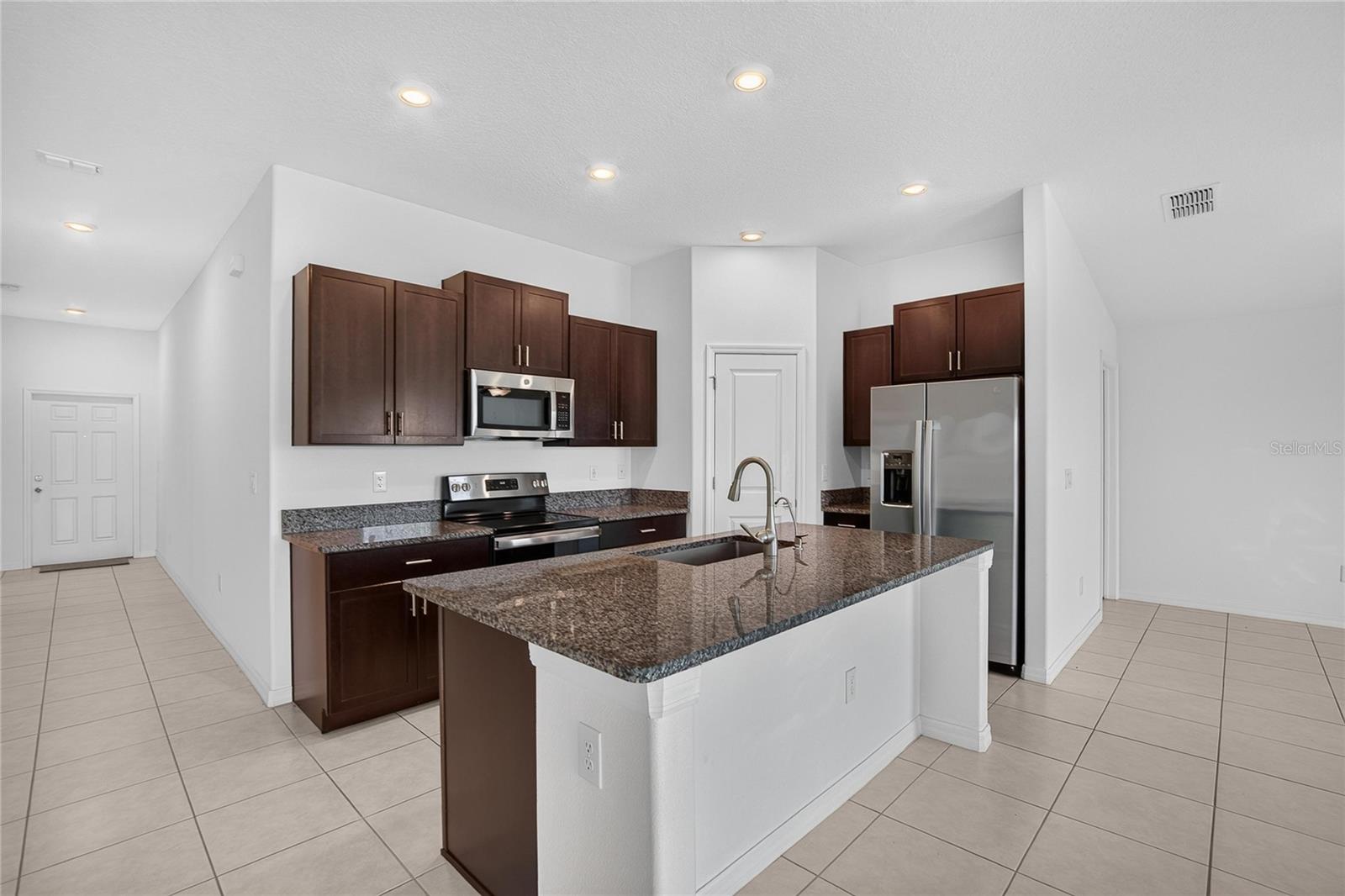 5487 BLUE AZURE DR — photo 11