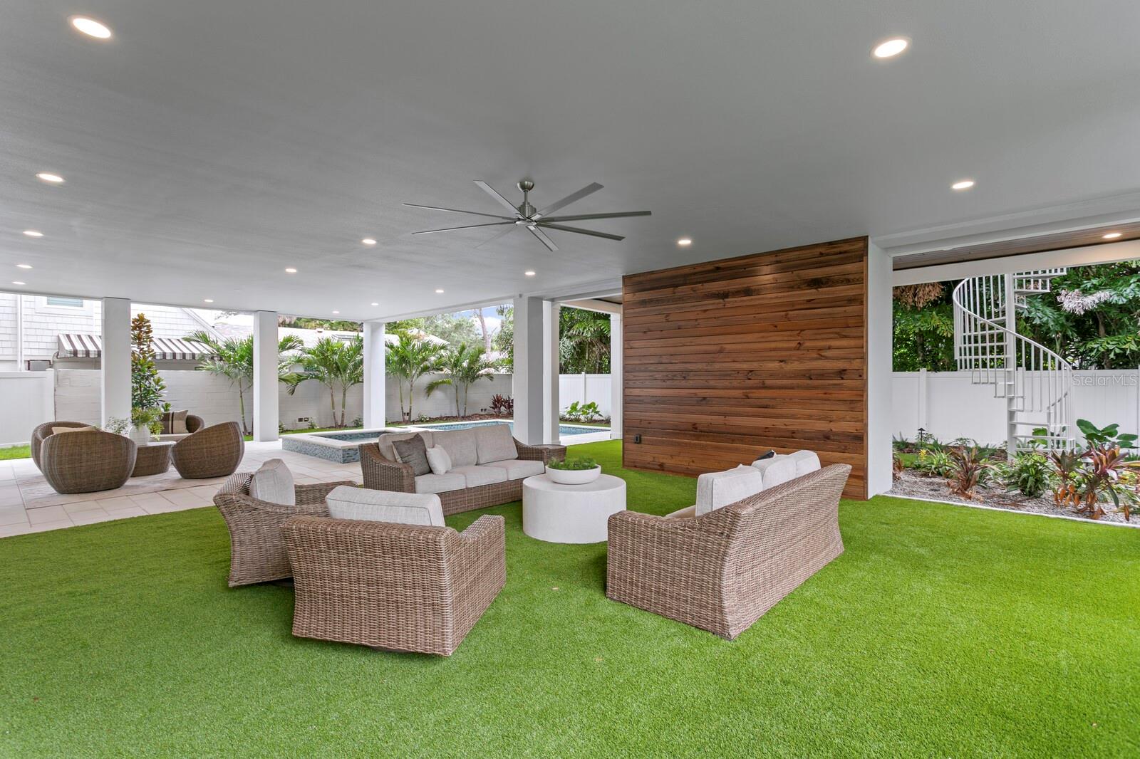2312 S OCCIDENT ST — photo 47