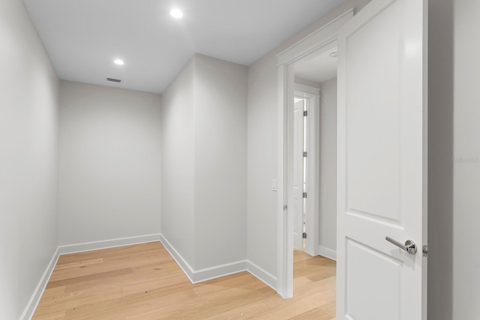 2312 S OCCIDENT ST — photo 44