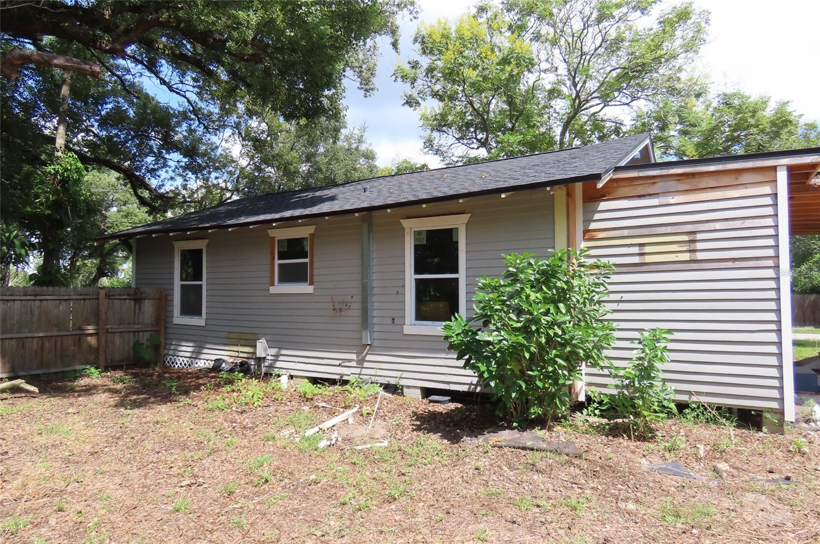 1223 E CRAWFORD ST — photo 12