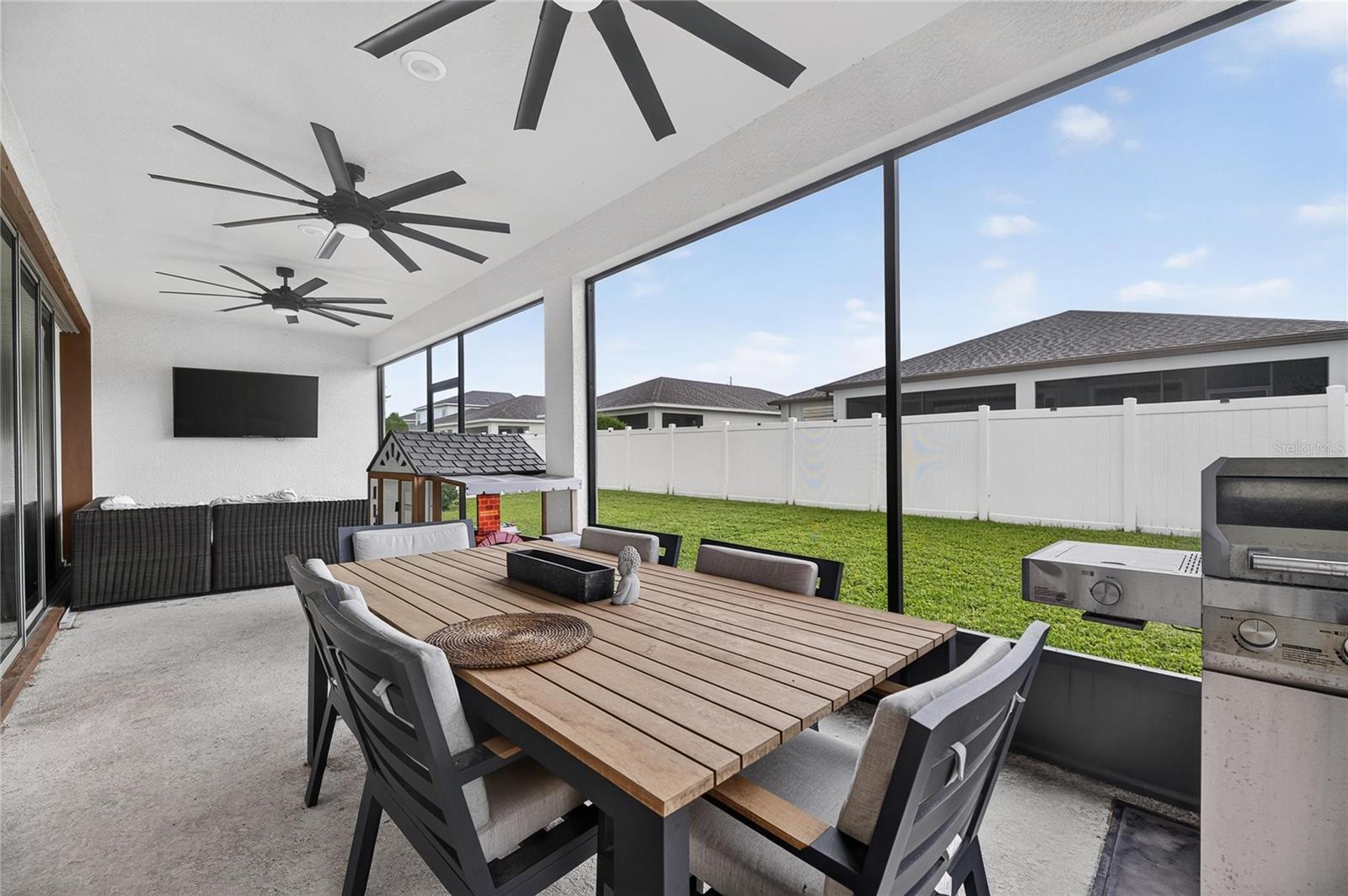 11803 CLARE HILL AVE — photo 3