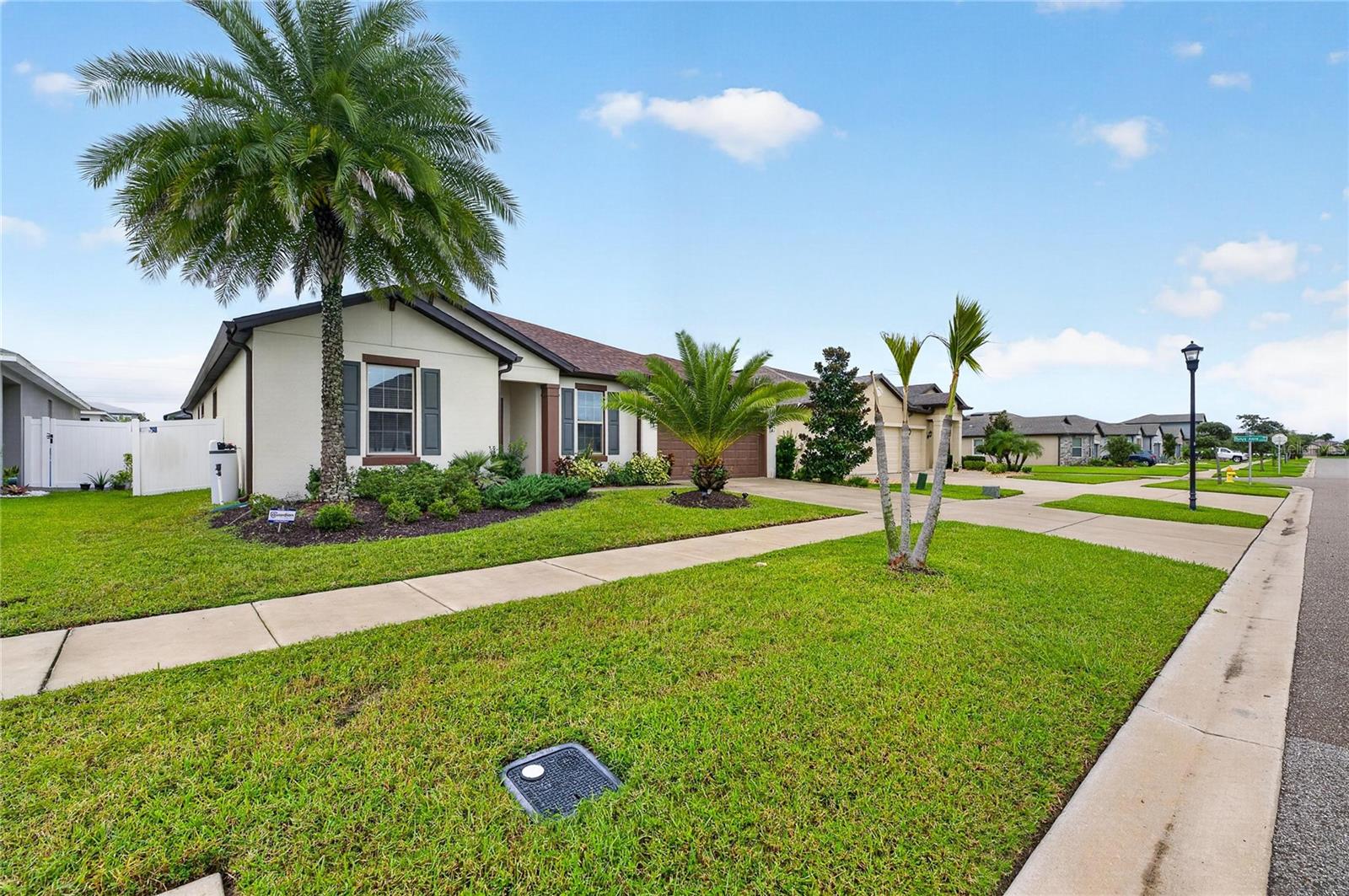 11803 CLARE HILL AVE — photo 8