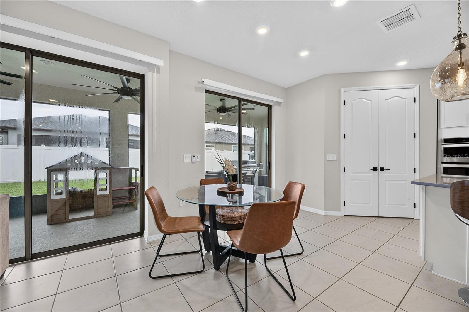 11803 CLARE HILL AVE — photo 41
