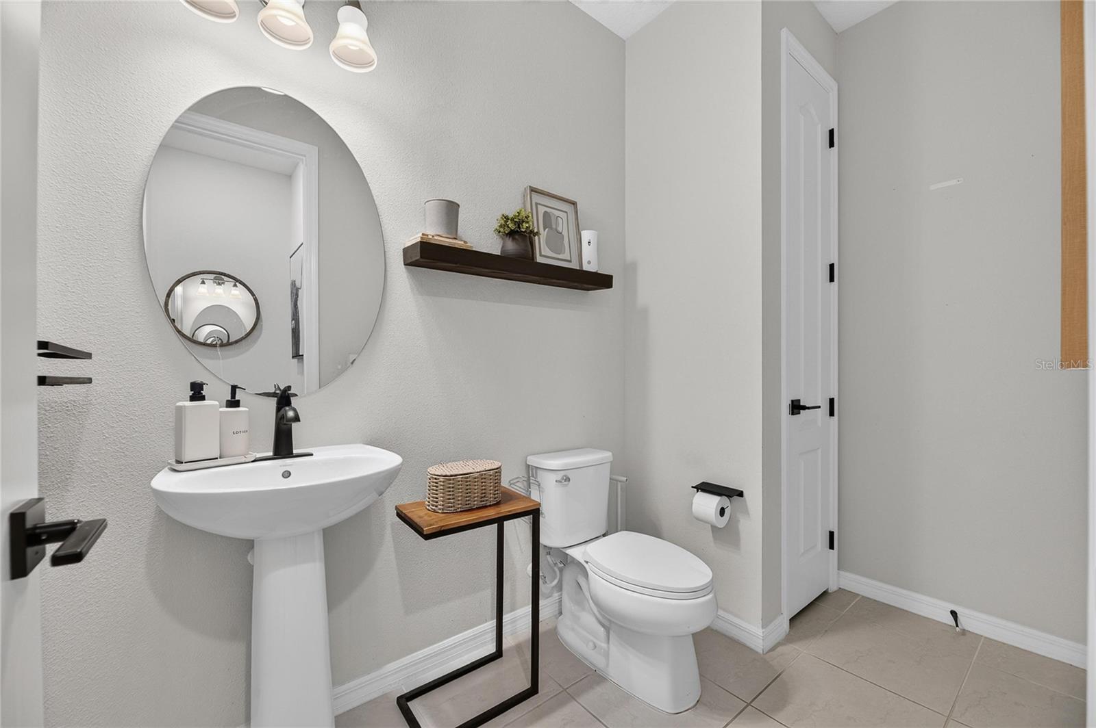 11803 CLARE HILL AVE — photo 19