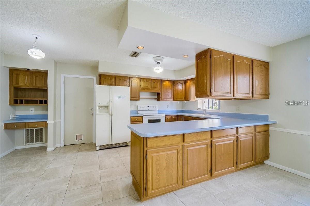 6483 JARVIS RD — photo 6
