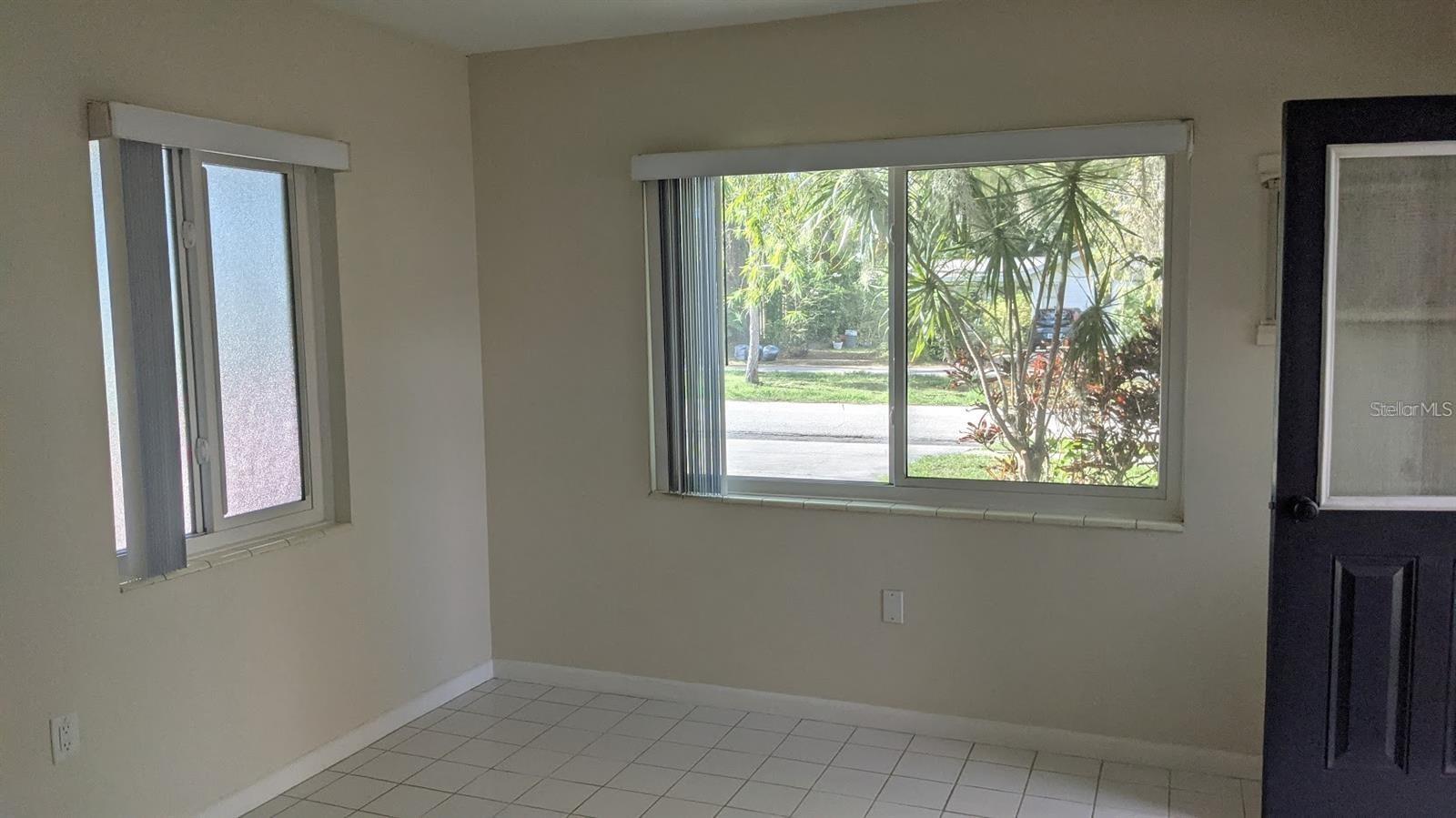2104 PALM TER — photo 15