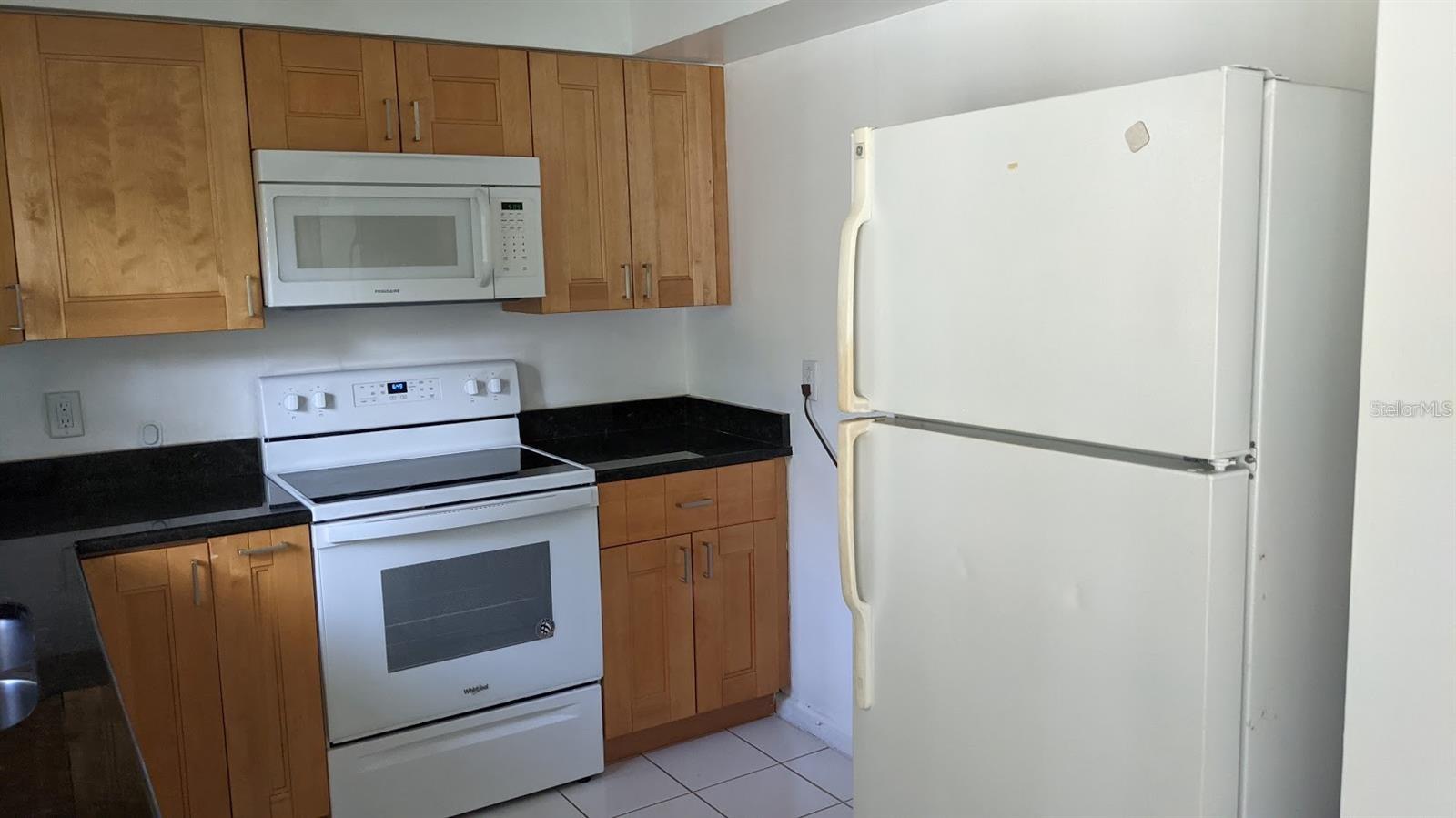 2104 PALM TER — photo 12