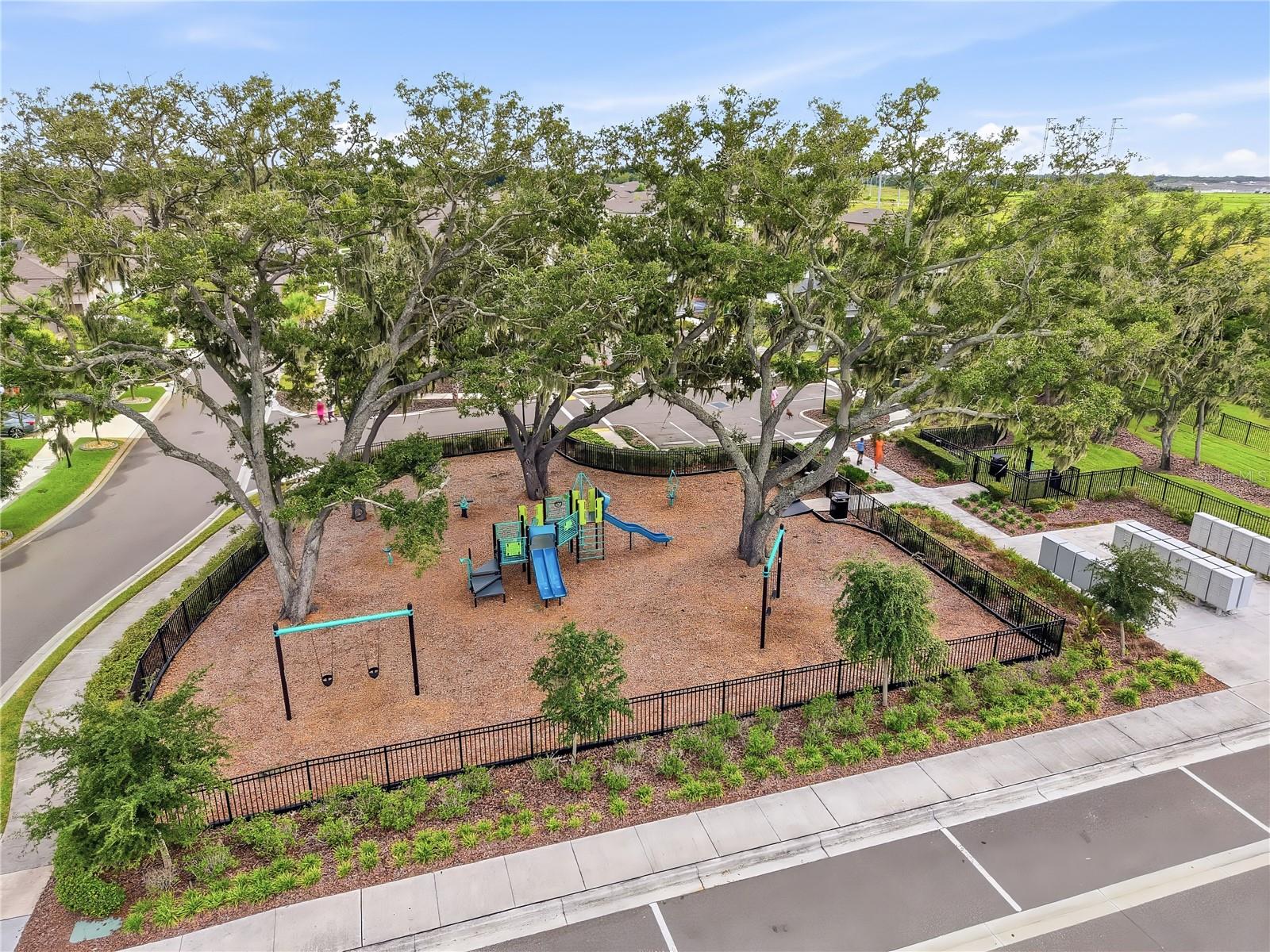 1882 SILVER STAR PL — photo 25