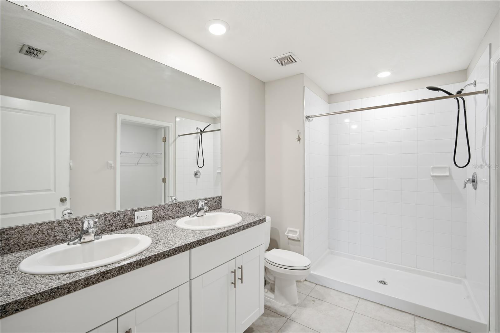 1882 SILVER STAR PL — photo 16